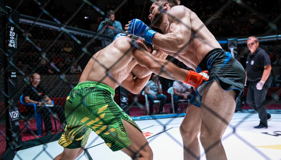 Epic Showdown in Macao: Yan Triumphs Over Figueiredo in Dominant Fashion